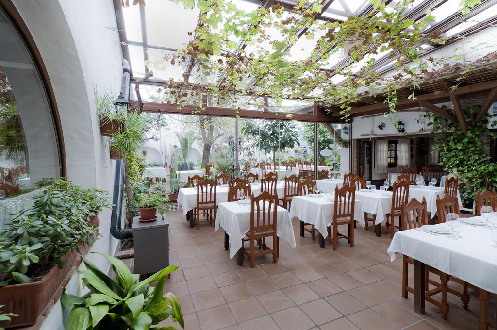 Hotel Restaurante Blanco Y Verde Conil De La Frontera Kültér fotó